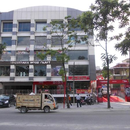 Hotel Central Park Siliguri Dış mekan fotoğraf