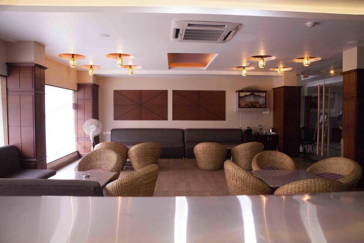Hotel Central Park Siliguri Dış mekan fotoğraf