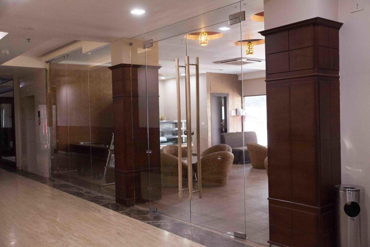 Hotel Central Park Siliguri Dış mekan fotoğraf