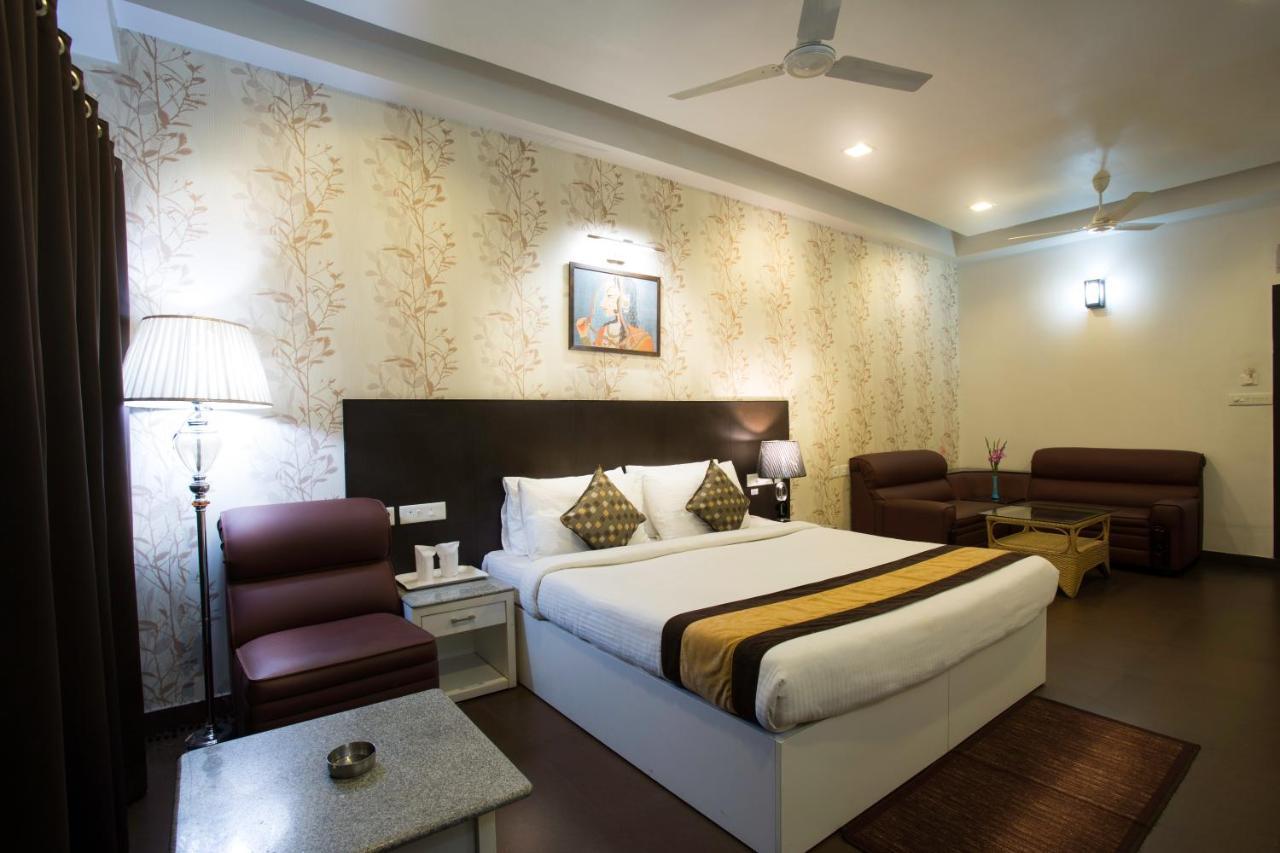 Hotel Central Park Siliguri Dış mekan fotoğraf